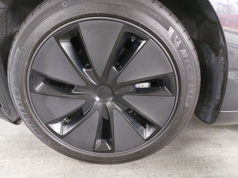 Used 2025 Tesla Model 3 Long Range RWD image 36
