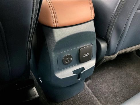 Certified 2024 Ford Maverick Lariat FWD image 33