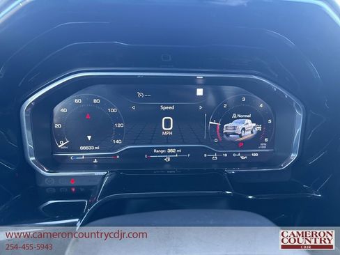 Used 2022 GMC Sierra 1500 SLT w/ SLT Convenience Package AWD/4WD image 16