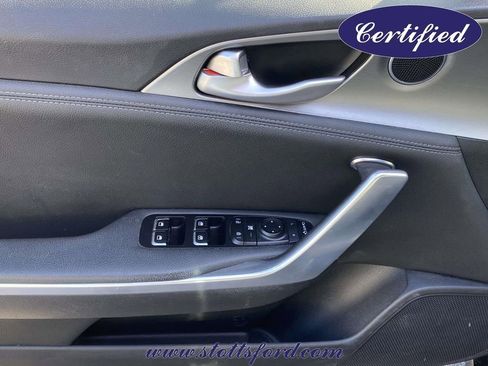 Used 2019 Kia Stinger GT image 16