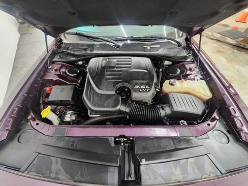 Used 2022 Dodge Challenger GT w/ Blacktop Package AWD/4WD image 33