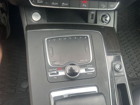 Used 2020 Audi Q5 2.0T Premium Plus w/ Premium Plus Package AWD/4WD image 33