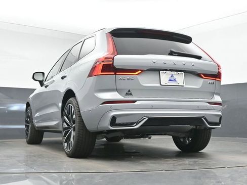 New 2026 Volvo XC60 B5 Ultra w/ Climate Package AWD/4WD image 44