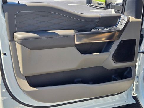 New 2026 Ford F250 Platinum w/ Platinum Plus Package AWD/4WD image 20