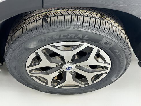 Used 2022 Subaru Forester Premium image 30