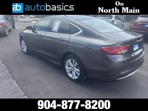 Used 2015 Chrysler 200 Limited image 3