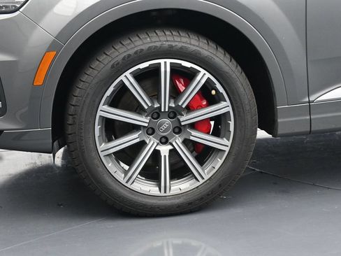 Used 2017 Audi Q7 3.0T Premium Plus AWD/4WD image 12