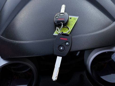 Used 2010 Honda Fit Sport image 33