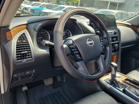Used 2022 Nissan Armada SL w/ Captain's Chairs Package AWD/4WD image 14