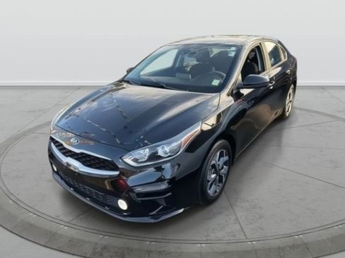Used 2020 Kia Forte LXS image 3