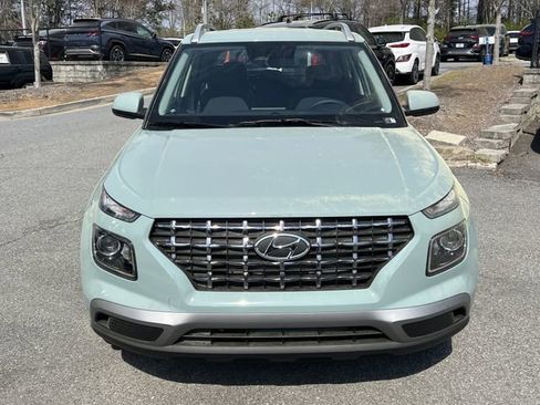 New 2026 Hyundai Venue SEL FWD image 2