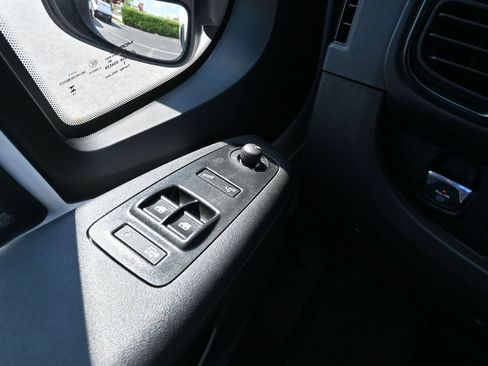 Used 2026 RAM ProMaster 2500 w/ Convenience Group FWD image 27