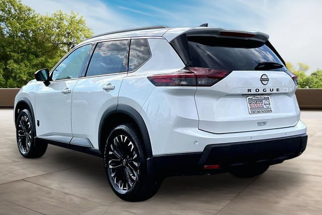 New 2026 Nissan Rogue Dark Armor FWD image 3