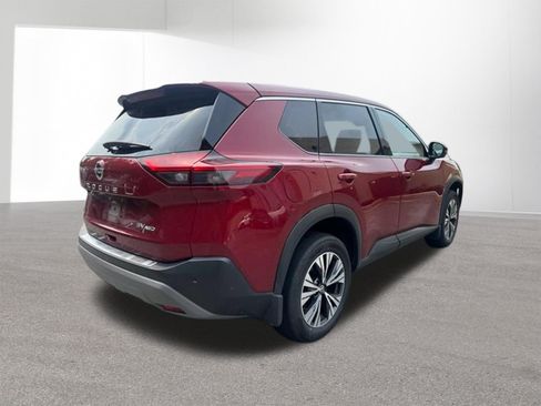 Used 2021 Nissan Rogue SV AWD/4WD image 3
