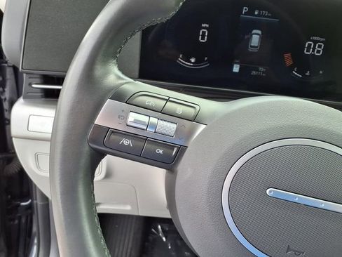 Certified 2025 Hyundai Kona SEL FWD image 19