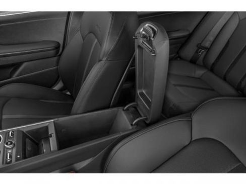 Used 2023 Kia K5 GT-Line w/ GT-Line Premium Package image 17