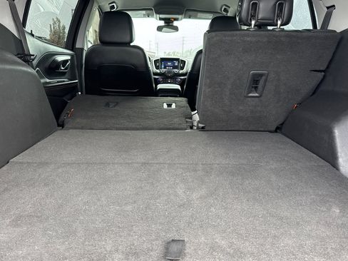 Used 2020 GMC Terrain SLT image 16