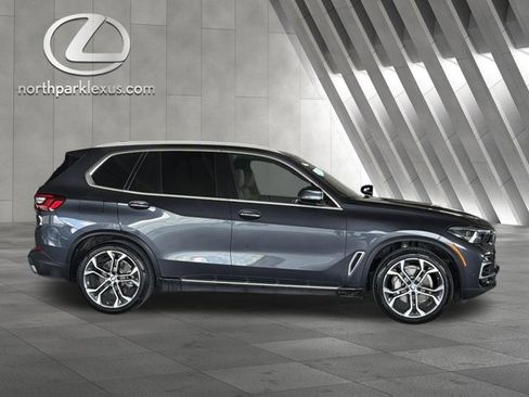 Used 2020 BMW X5 xDrive40i w/ Premium Package AWD/4WD image 4