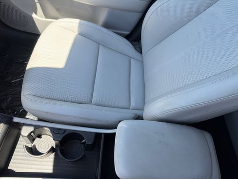 Used 2024 Hyundai Kona Limited FWD image 14