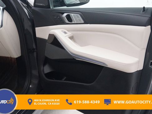 Used 2021 BMW X7 xDrive40i w/ M Sport Package image 17