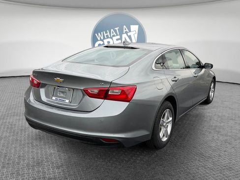 Used 2024 Chevrolet Malibu LT FWD image 3