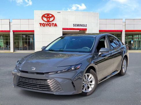 Used 2025 Toyota Camry LE FWD image 1