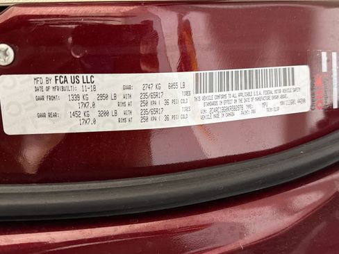 Used 2019 Chrysler Pacifica Touring-L FWD image 16