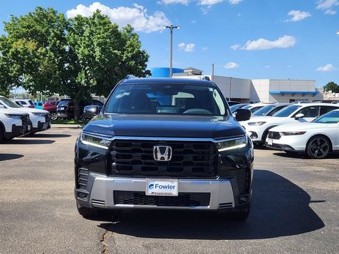 New 2026 Honda Pilot Touring image 3