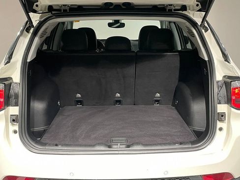 Used 2019 Jeep Compass Latitude w/ Safety & Security Group image 5