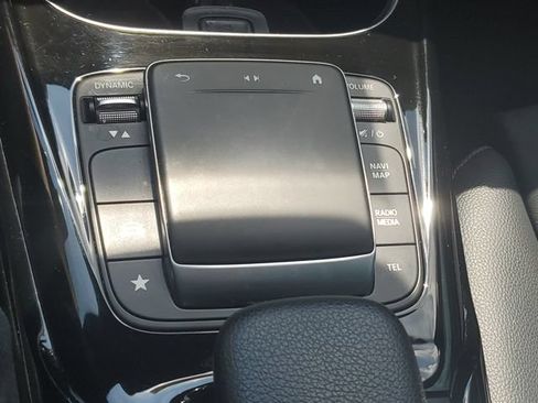 Used 2021 Mercedes-Benz CLA 35 AMG 4MATIC image 29