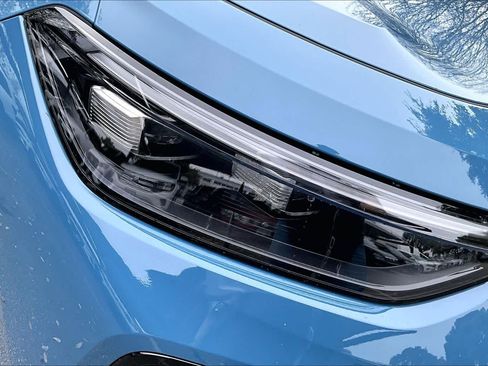 New 2026 Volkswagen Tiguan SE R-Line image 13