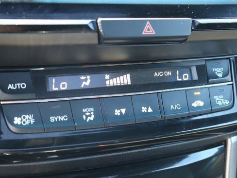 Used 2017 Honda Accord EX image 14