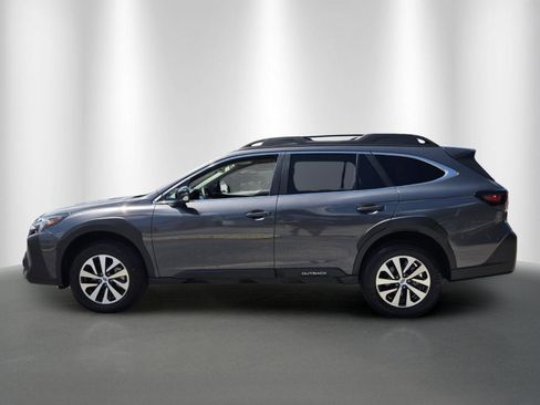 Used 2025 Subaru Outback Premium AWD/4WD image 4