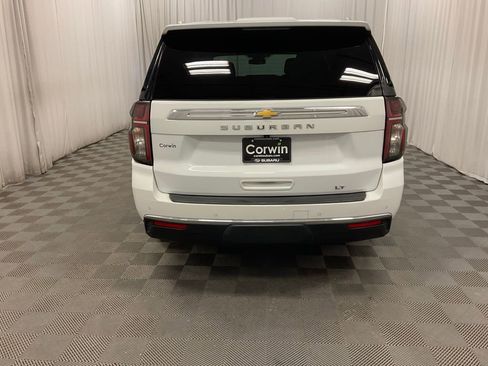 Used 2024 Chevrolet Suburban LT image 14