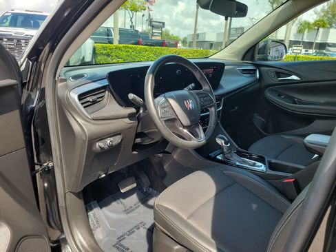 Used 2024 Buick Encore GX Preferred FWD image 9