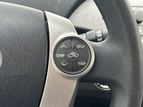 Used 2015 Toyota Prius Three image 36