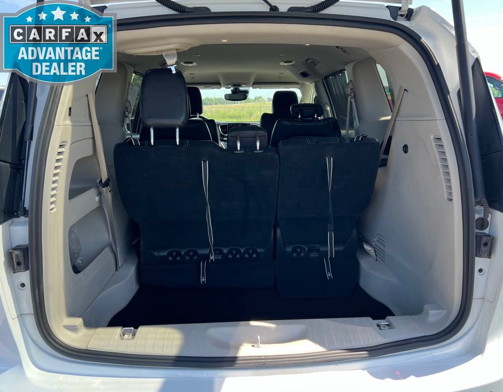 Used 2022 Chrysler Pacifica Touring-L FWD image 24