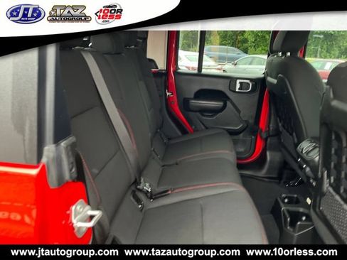 Used 2022 Jeep Gladiator Rubicon AWD/4WD image 12