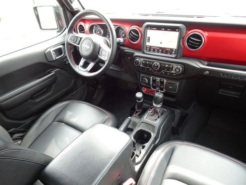 Used 2021 Jeep Wrangler Unlimited Rubicon image 24