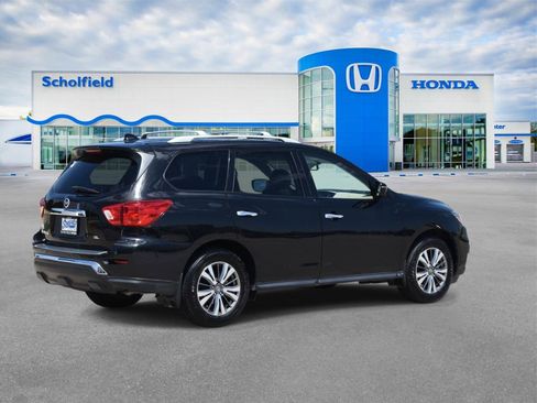 Used 2019 Nissan Pathfinder SL FWD image 3
