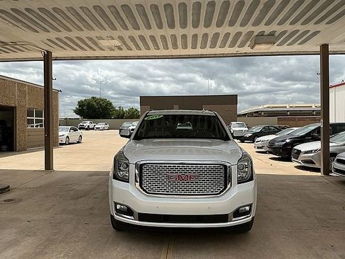 Used 2017 GMC Yukon Denali w/ Open Road Package AWD/4WD image 2