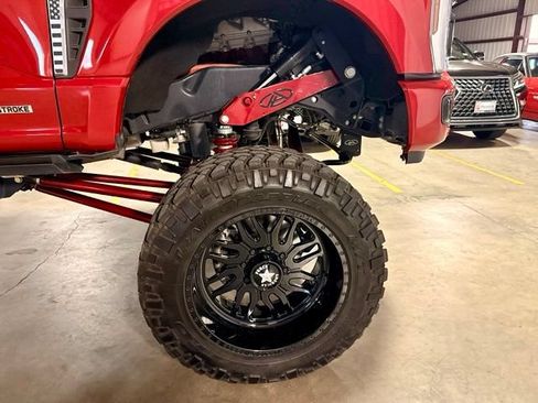 Used 2024 Ford F250 Limited w/ FX4 Off-Road Package AWD/4WD image 11