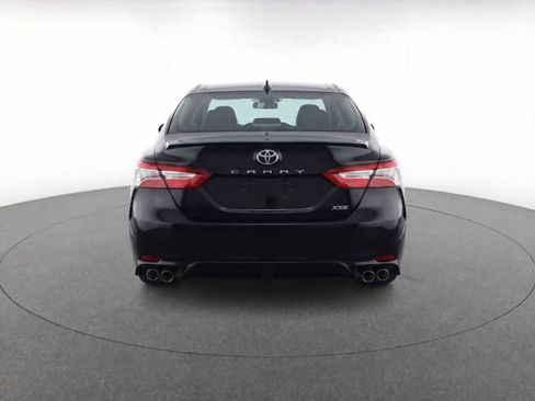 Used 2019 Toyota Camry XSE image 12