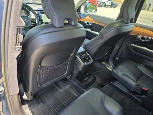 Used 2023 Volvo XC90 B6 Plus w/ Protection Package Premier AWD/4WD image 32