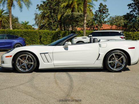 Used 2013 Chevrolet Corvette Grand Sport w/ 4LT Preferred Equipment Group image 3