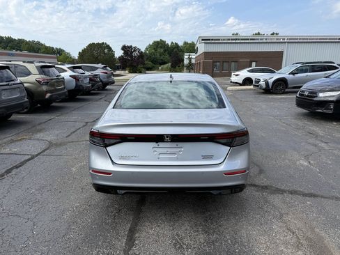 Used 2024 Honda Accord Touring image 7