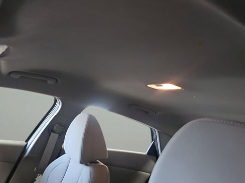 Used 2023 Hyundai Elantra SEL w/ Convenience Package image 11