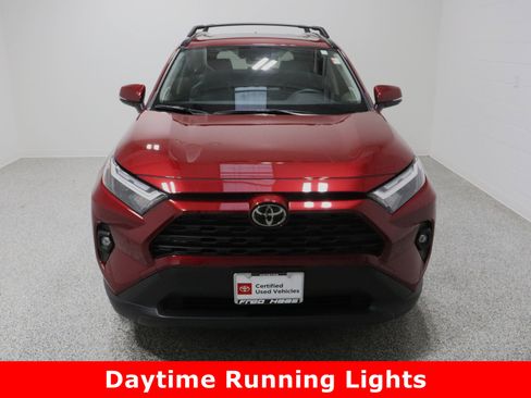 Used 2023 Toyota RAV4 XLE Premium image 3