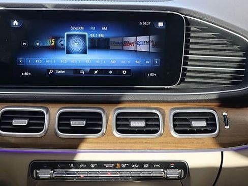 Used 2022 Mercedes-Benz GLE 350 4MATIC image 29