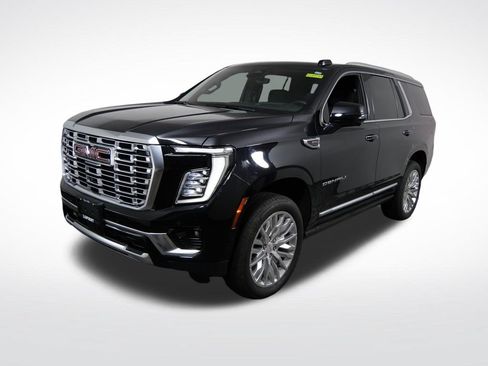 Used 2025 GMC Yukon Denali w/ Denali Reserve Package AWD/4WD image 9